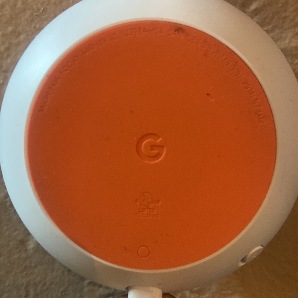Google Home Mini - Picture 2 of 4